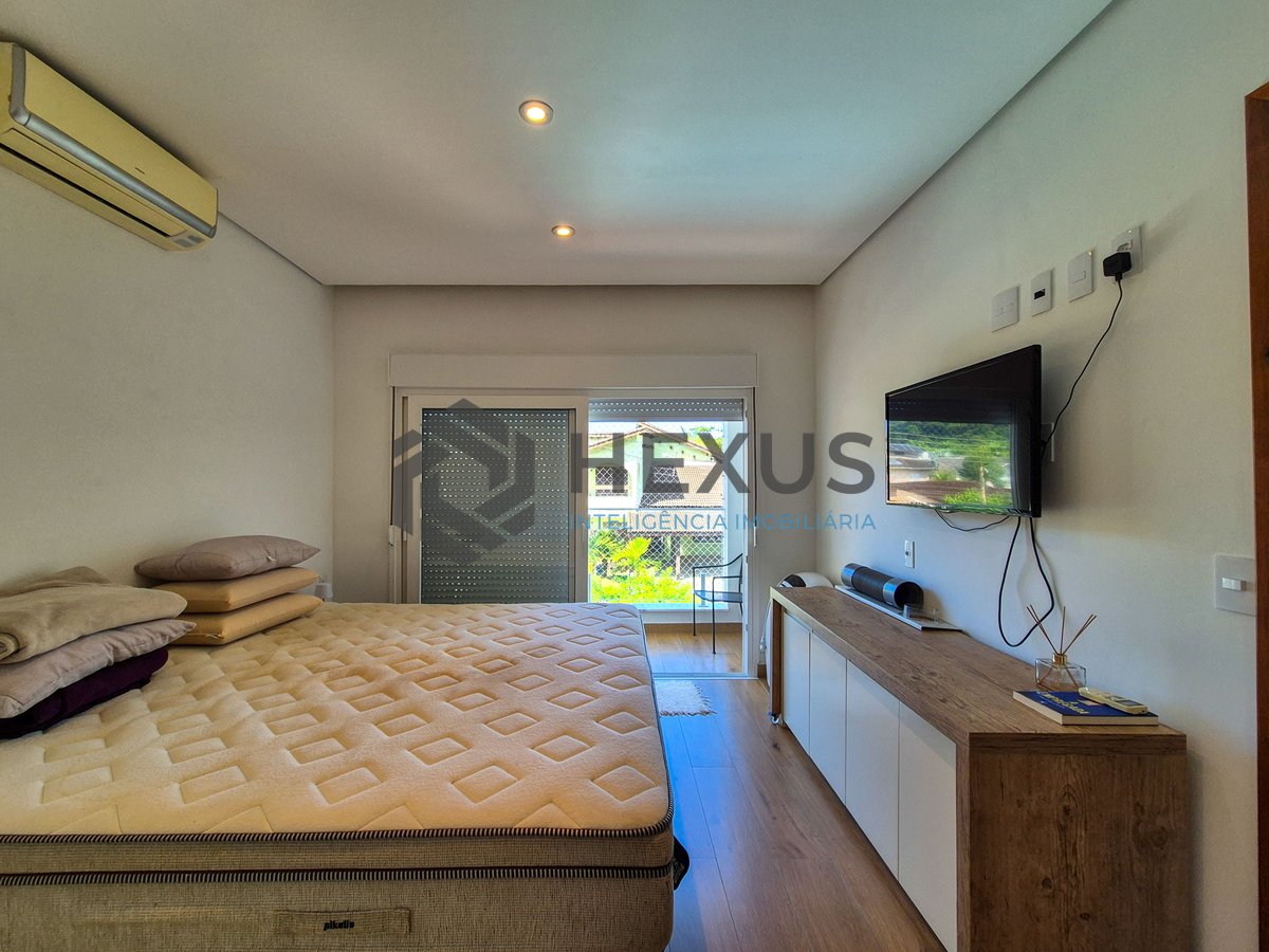 Foto 54 de Casa reformada com varanda e lazer no Jardim Pernambuco II, Guarujá