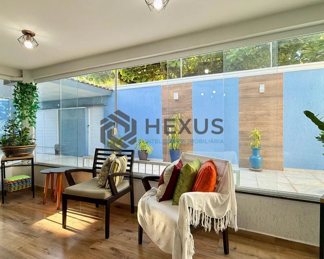 Foto 20 de Casa reformado com varanda e lazer a 500m da praia no Jardim Guaiuba, Guarujá