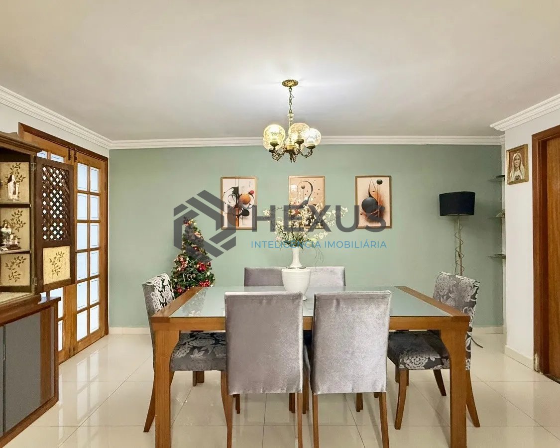 Foto 24 de Casa reformado com varanda e lazer a 500m da praia no Jardim Guaiuba, Guarujá