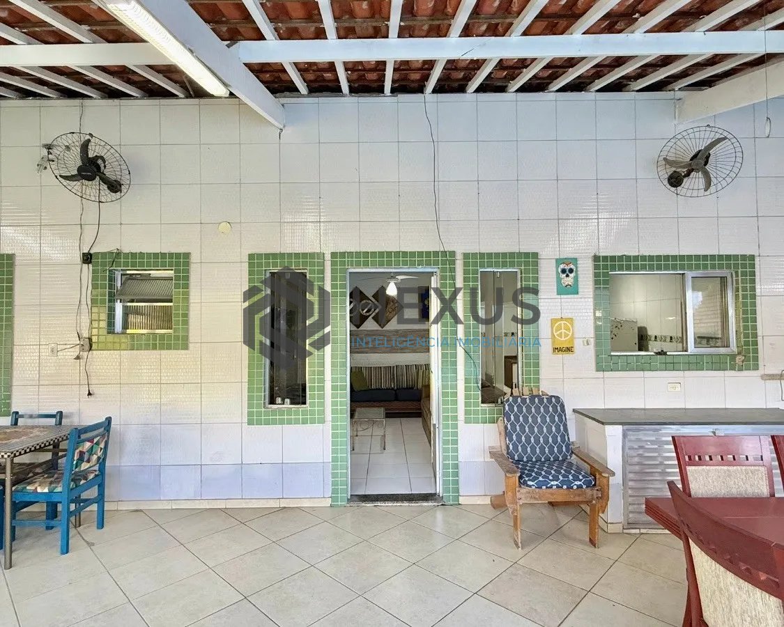 Foto 46 de Casa reformado com varanda e lazer a 500m da praia no Jardim Guaiuba, Guarujá