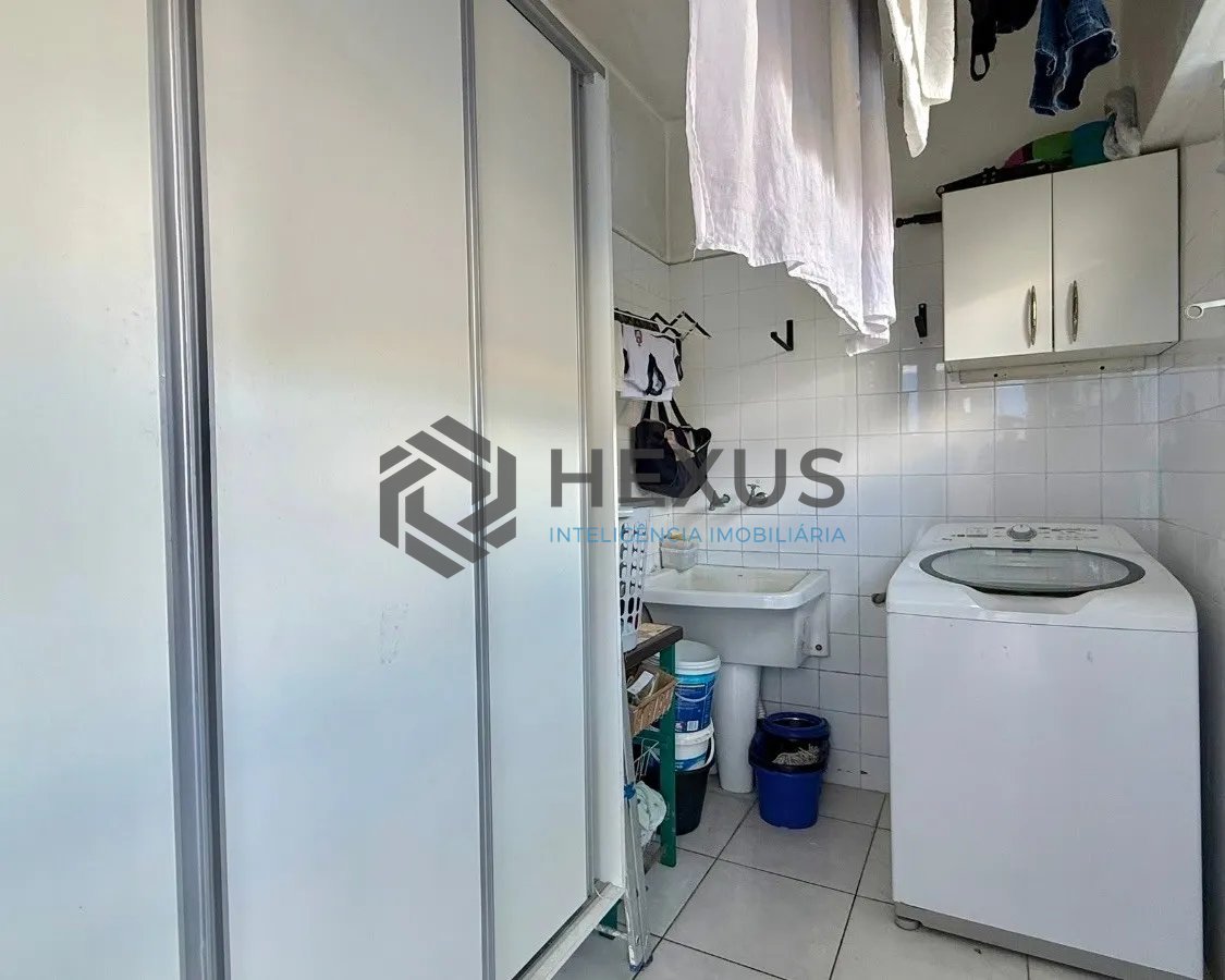 Foto 54 de Casa reformado com varanda e lazer a 500m da praia no Jardim Guaiuba, Guarujá
