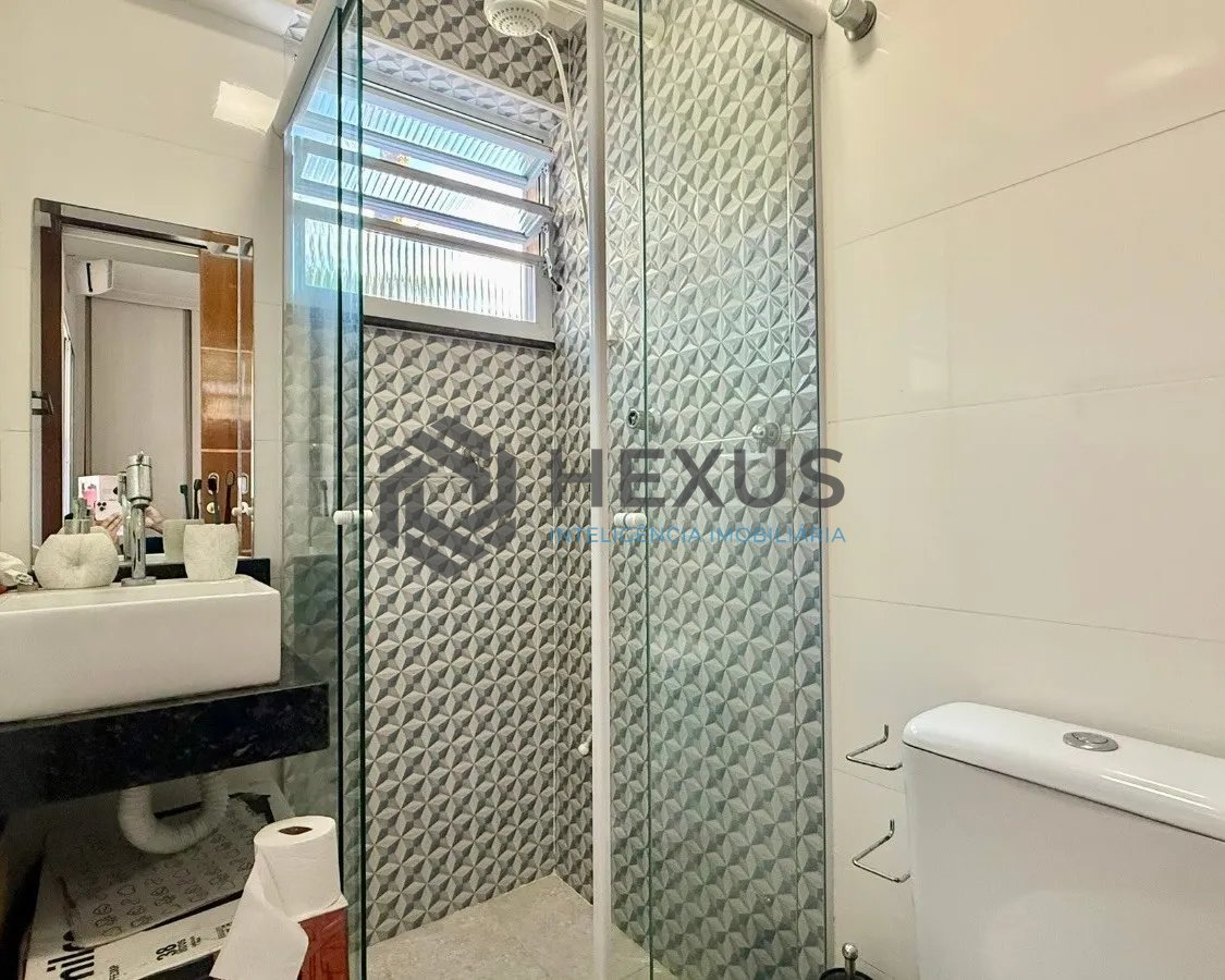 Foto 56 de Casa reformado com varanda e lazer a 500m da praia no Jardim Guaiuba, Guarujá