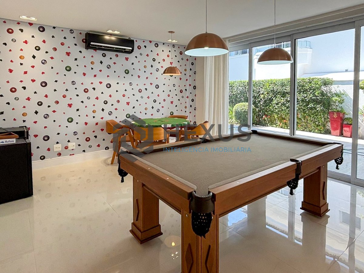 Foto 17 de Casa de alto padrão com varanda piscina e lazer no Jardim Acapulco, Guarujá