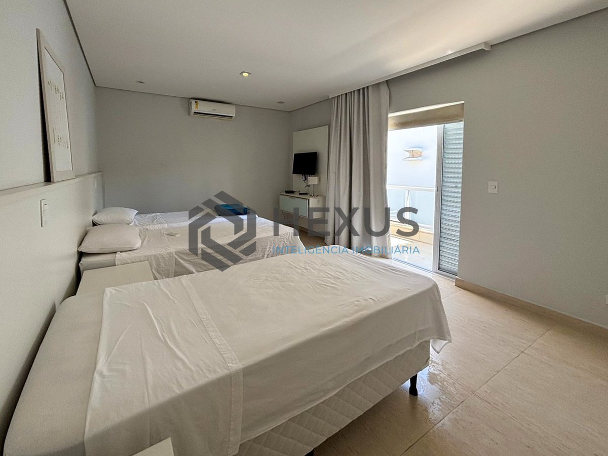 Foto 37 de Casa de alto padrão com varanda piscina e lazer no Jardim Acapulco, Guarujá