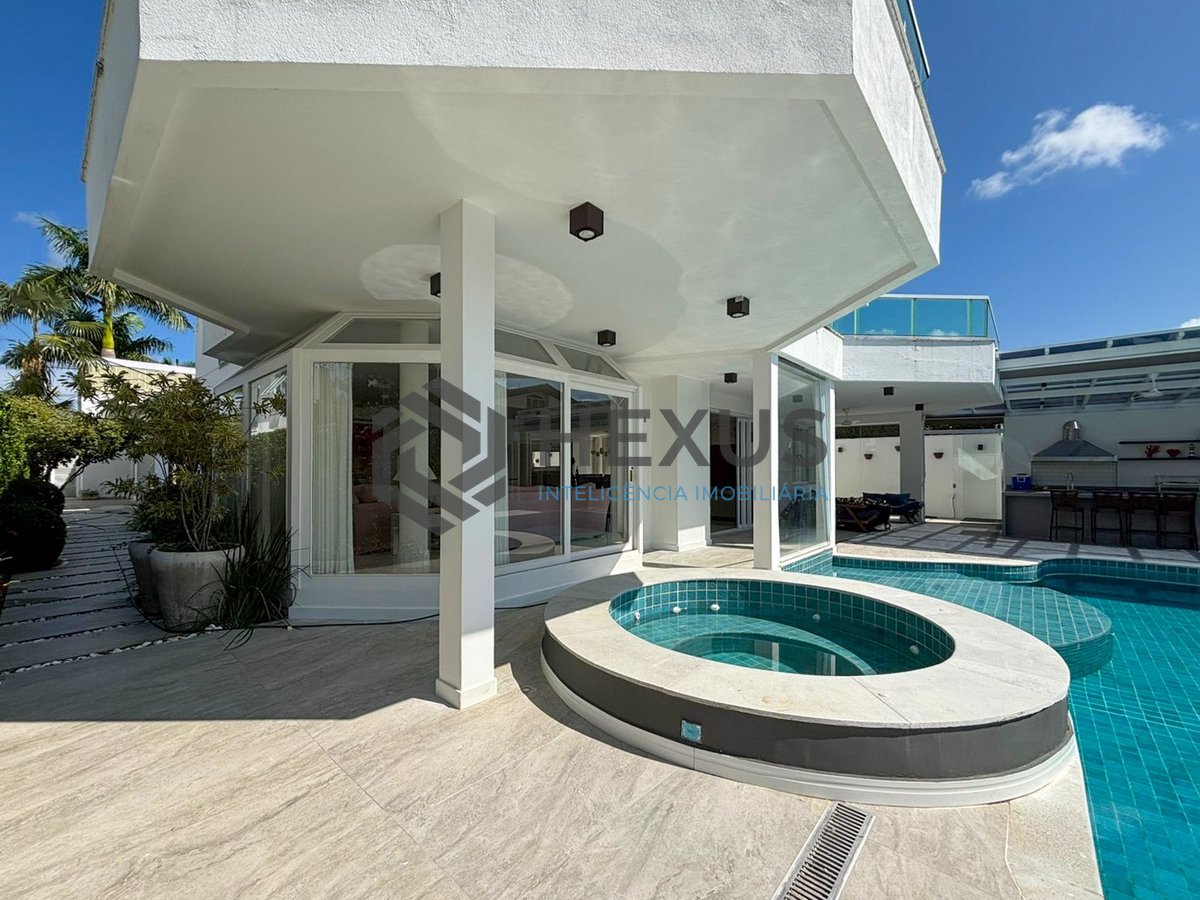 Foto 49 de Casa de alto padrão com varanda piscina e lazer no Jardim Acapulco, Guarujá