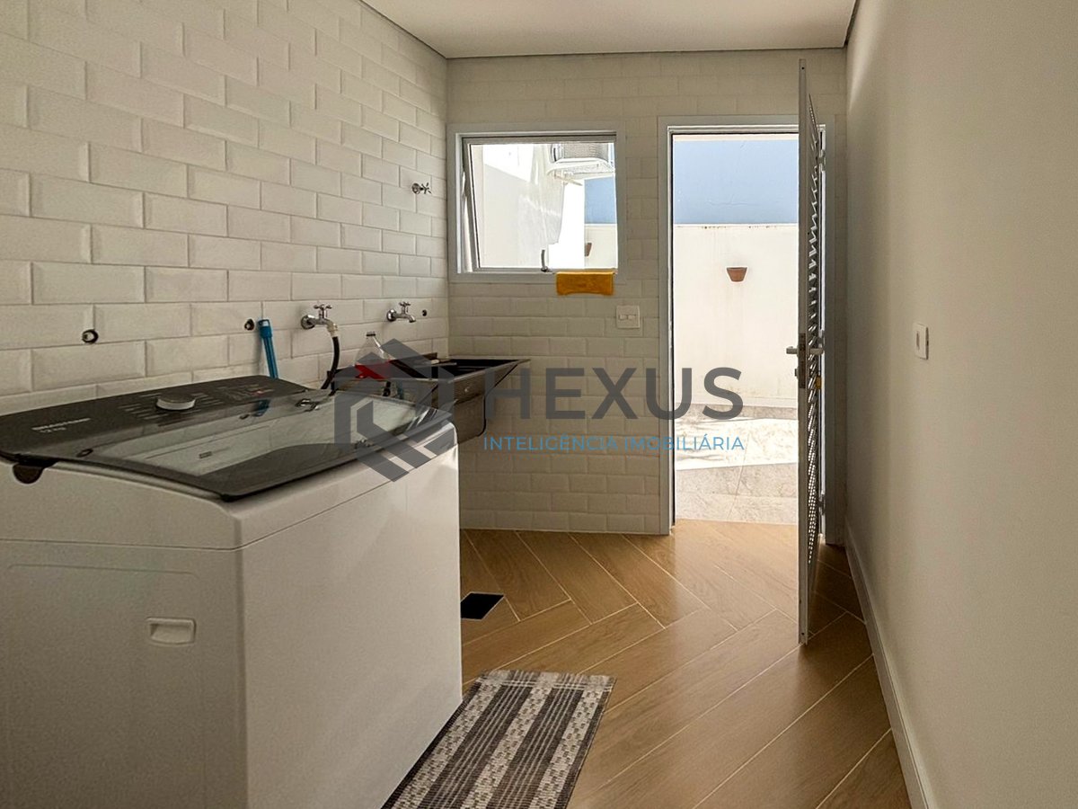 Foto 53 de Casa de alto padrão com varanda piscina e lazer no Jardim Acapulco, Guarujá