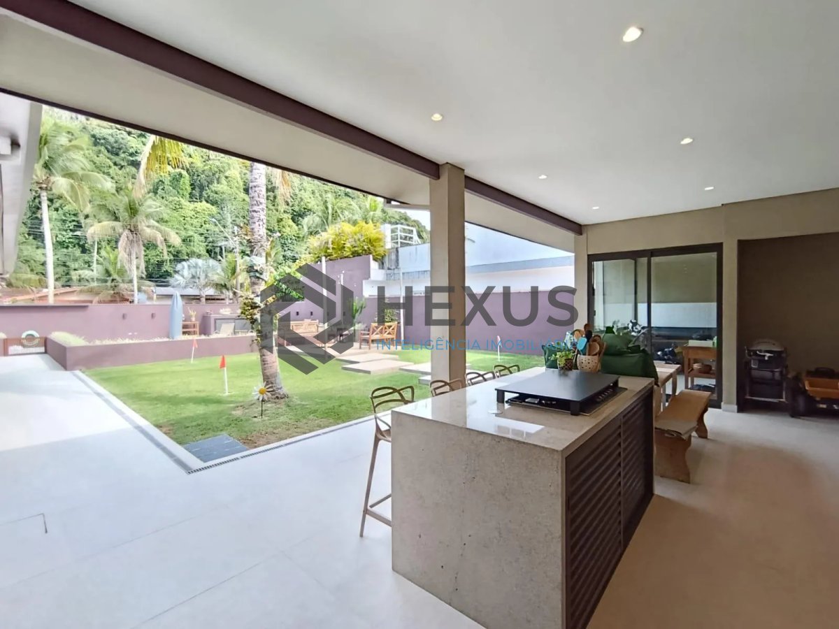 Foto 31 de Casa com varanda e lazer no Jardim Albamar no Balneário Praia do Pernambuco, Guarujá