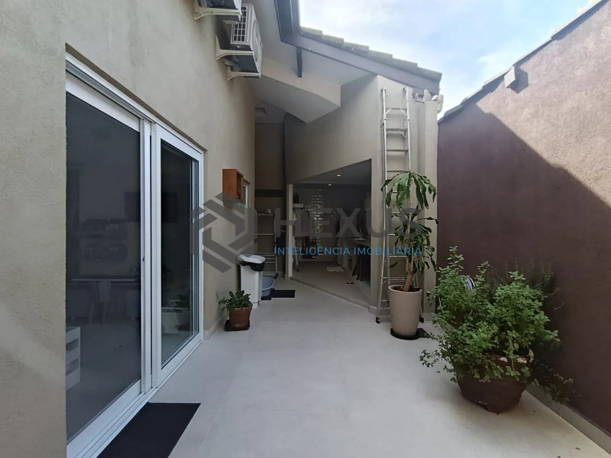Foto 42 de Casa com varanda e lazer no Jardim Albamar no Balneário Praia do Pernambuco, Guarujá