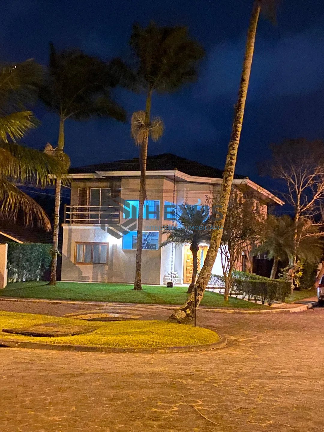 Foto 11 de Casa reformado com varanda piscina e área gourmet no Jardim Albamar, Guarujá