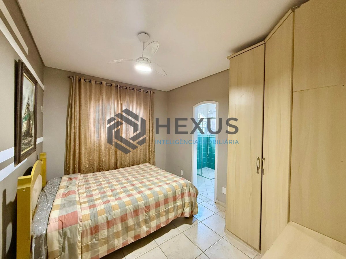 Foto 24 de Casa com varanda e lazer a 120m da praia na Enseada, Guarujá