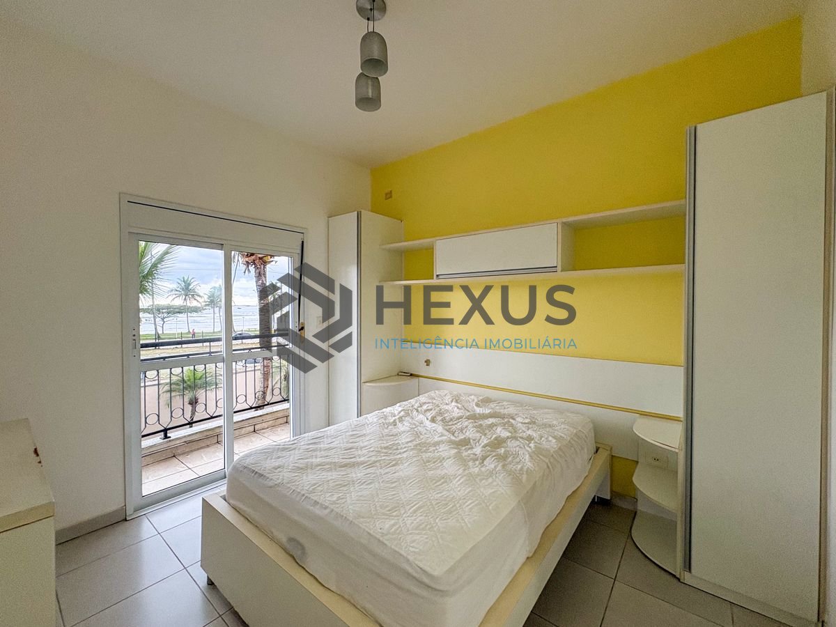 Foto 19 de Casa em condomínio beira mar com vista mar e lazer a da praia na Enseada, Guarujá