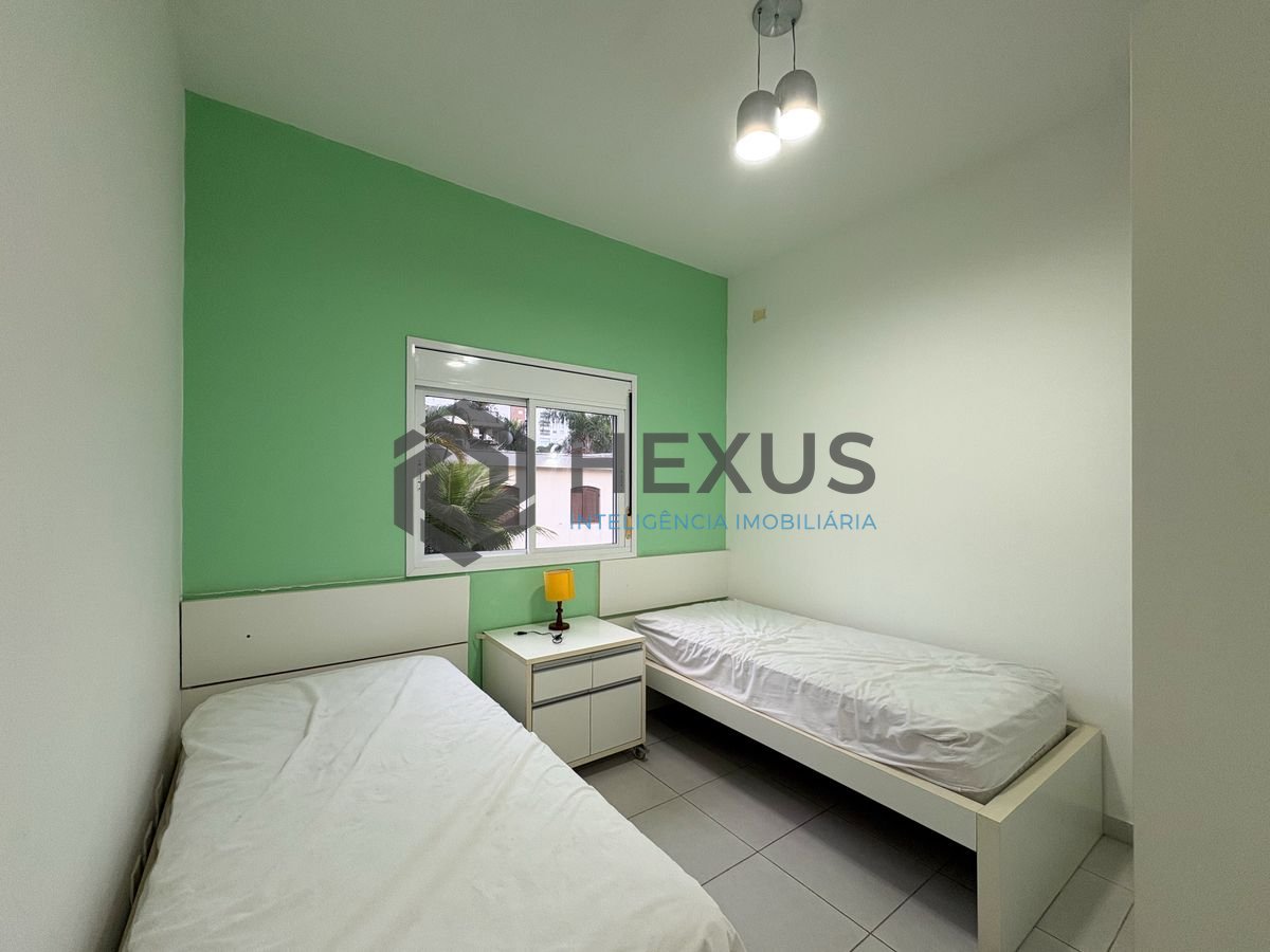 Foto 28 de Casa em condomínio beira mar com vista mar e lazer a da praia na Enseada, Guarujá
