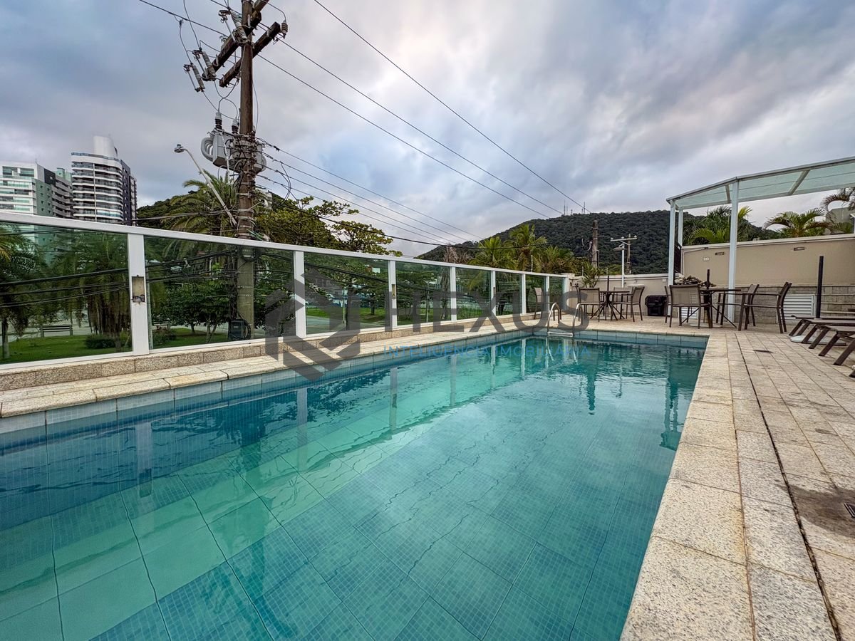 Foto 32 de Casa em condomínio beira mar com vista mar e lazer a da praia na Enseada, Guarujá