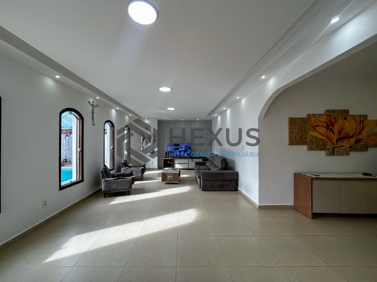 Foto 4 de Casa a 700m da praia na Enseada, Guarujá