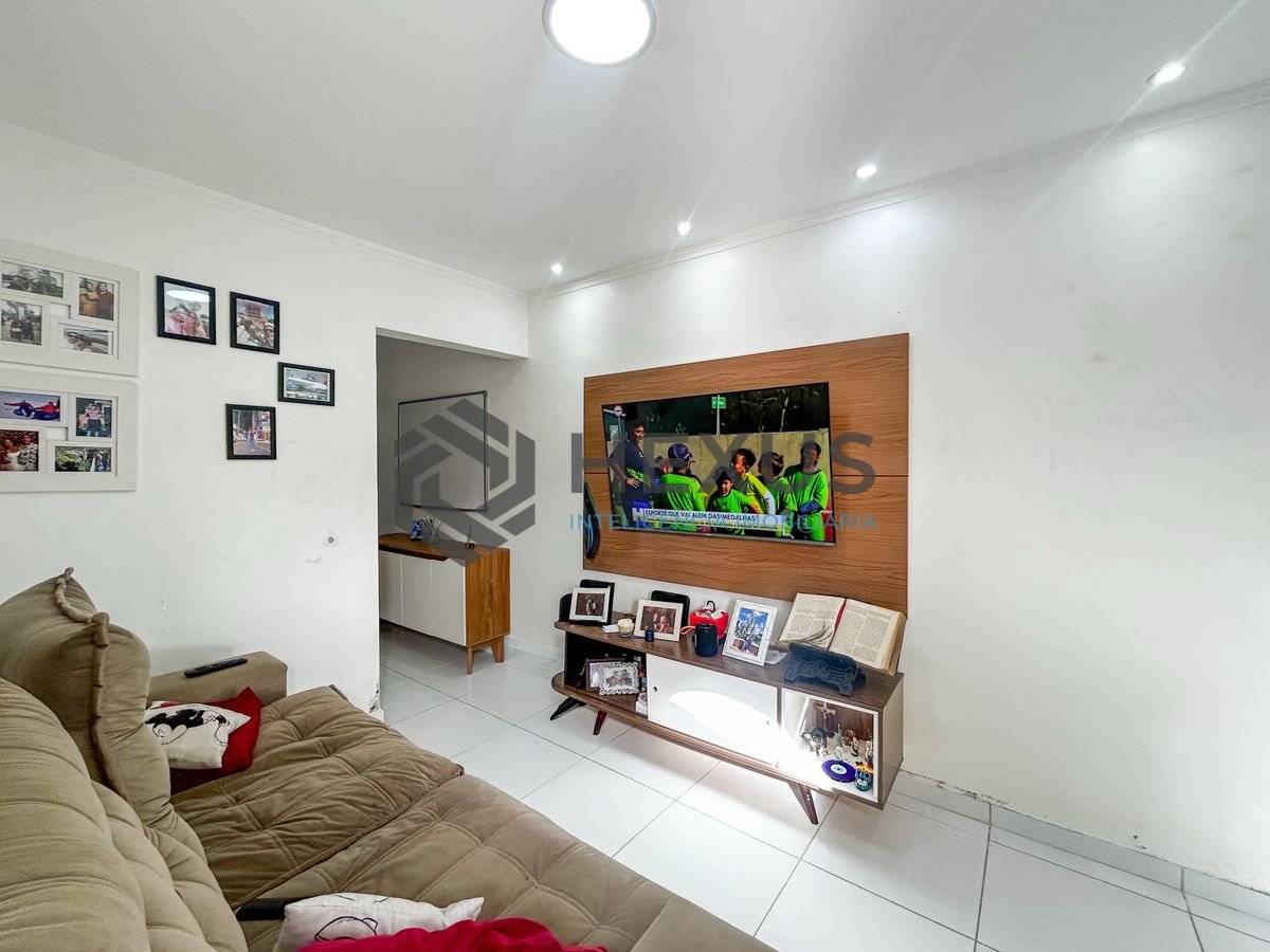 Foto 30 de Casa a 700m da praia na Enseada, Guarujá