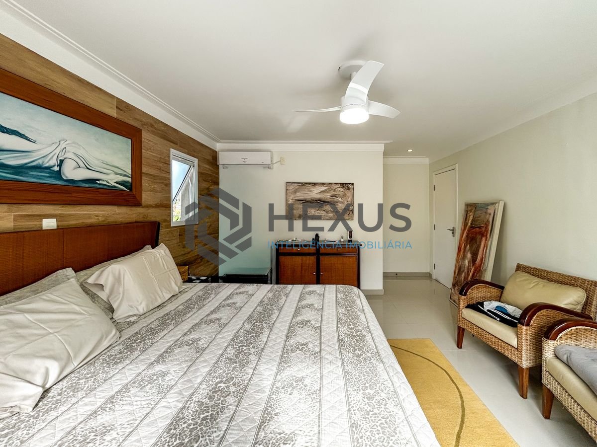 Foto 33 de Casa reformada com piscina e área gourmet no Graville na Enseada, Guarujá