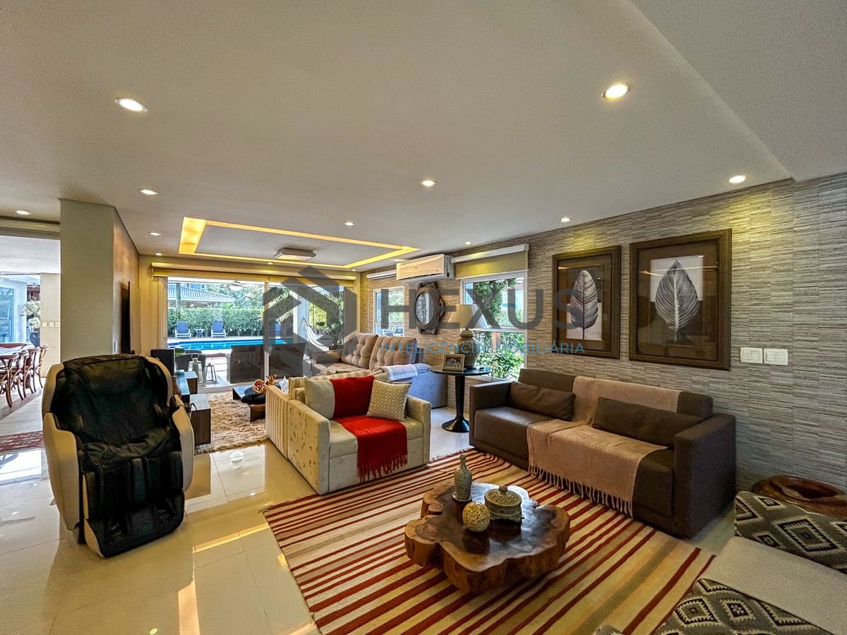 Foto 9 de Casa reformada com piscina e área gourmet no Graville na Enseada, Guarujá