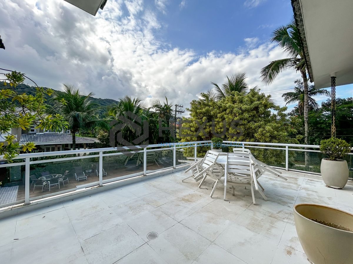 Foto 43 de Casa reformada com piscina e área gourmet no Graville na Enseada, Guarujá