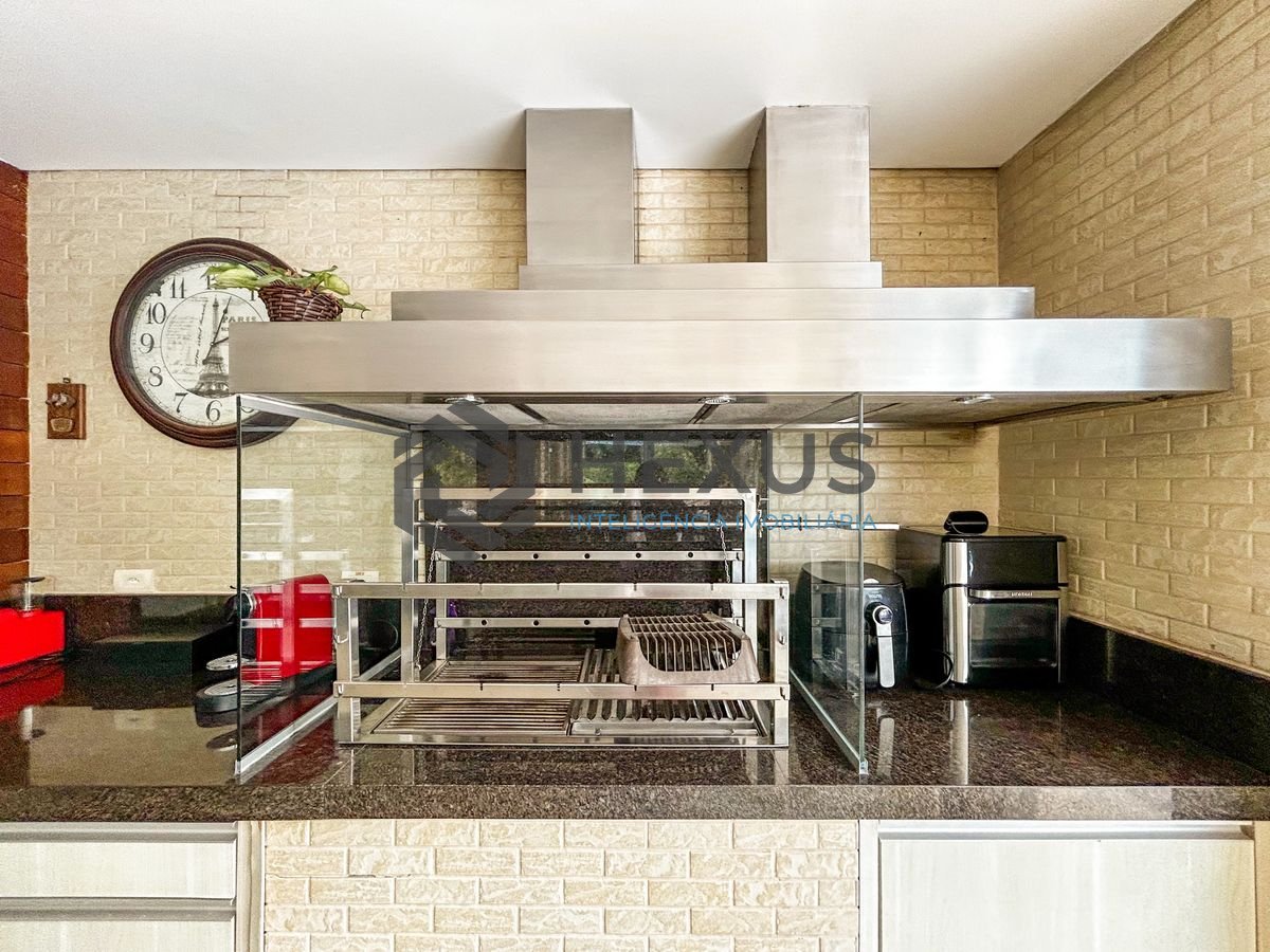 Foto 51 de Casa reformada com piscina e área gourmet no Graville na Enseada, Guarujá
