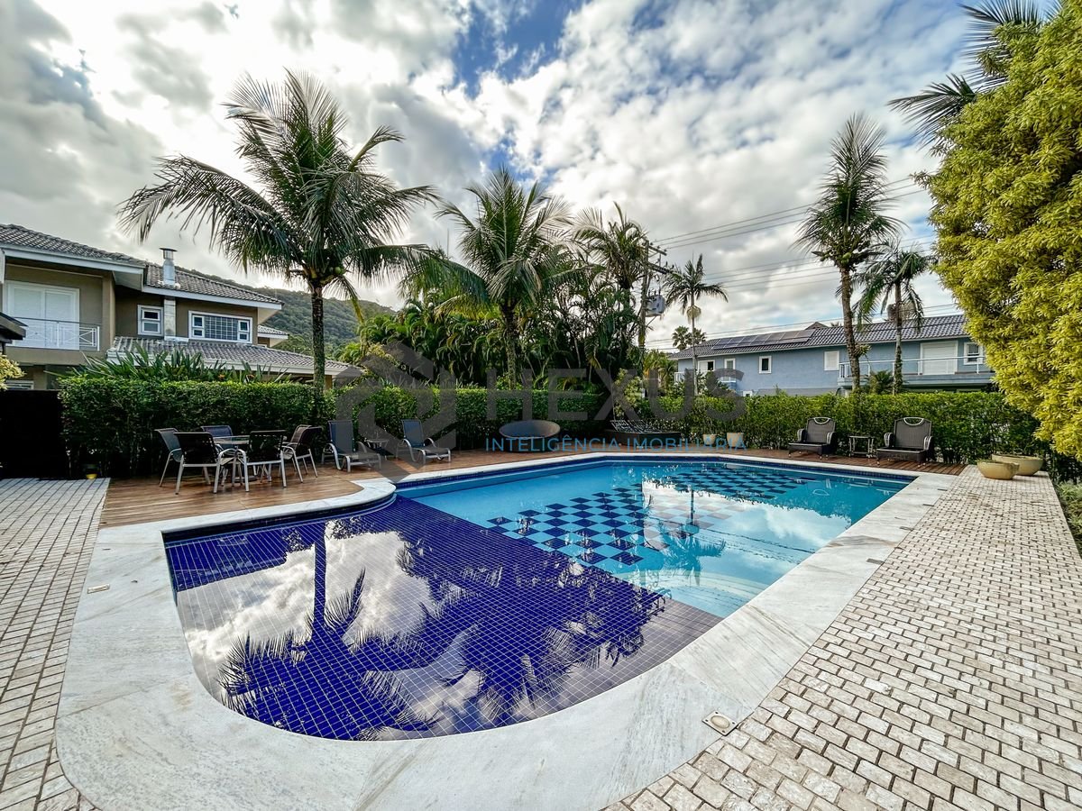 Foto 56 de Casa reformada com piscina e área gourmet no Graville na Enseada, Guarujá