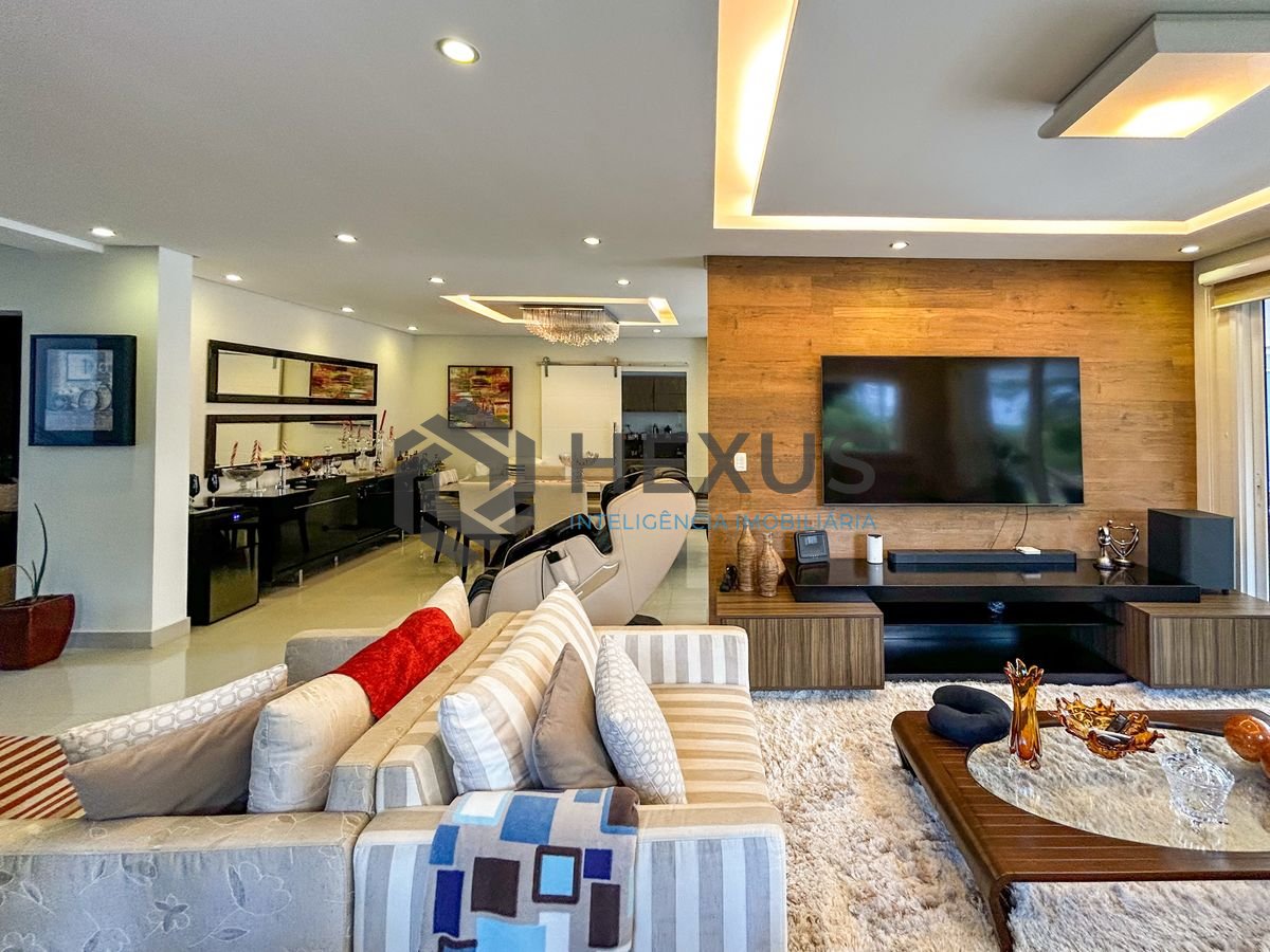 Foto 12 de Casa reformada com piscina e área gourmet no Graville na Enseada, Guarujá