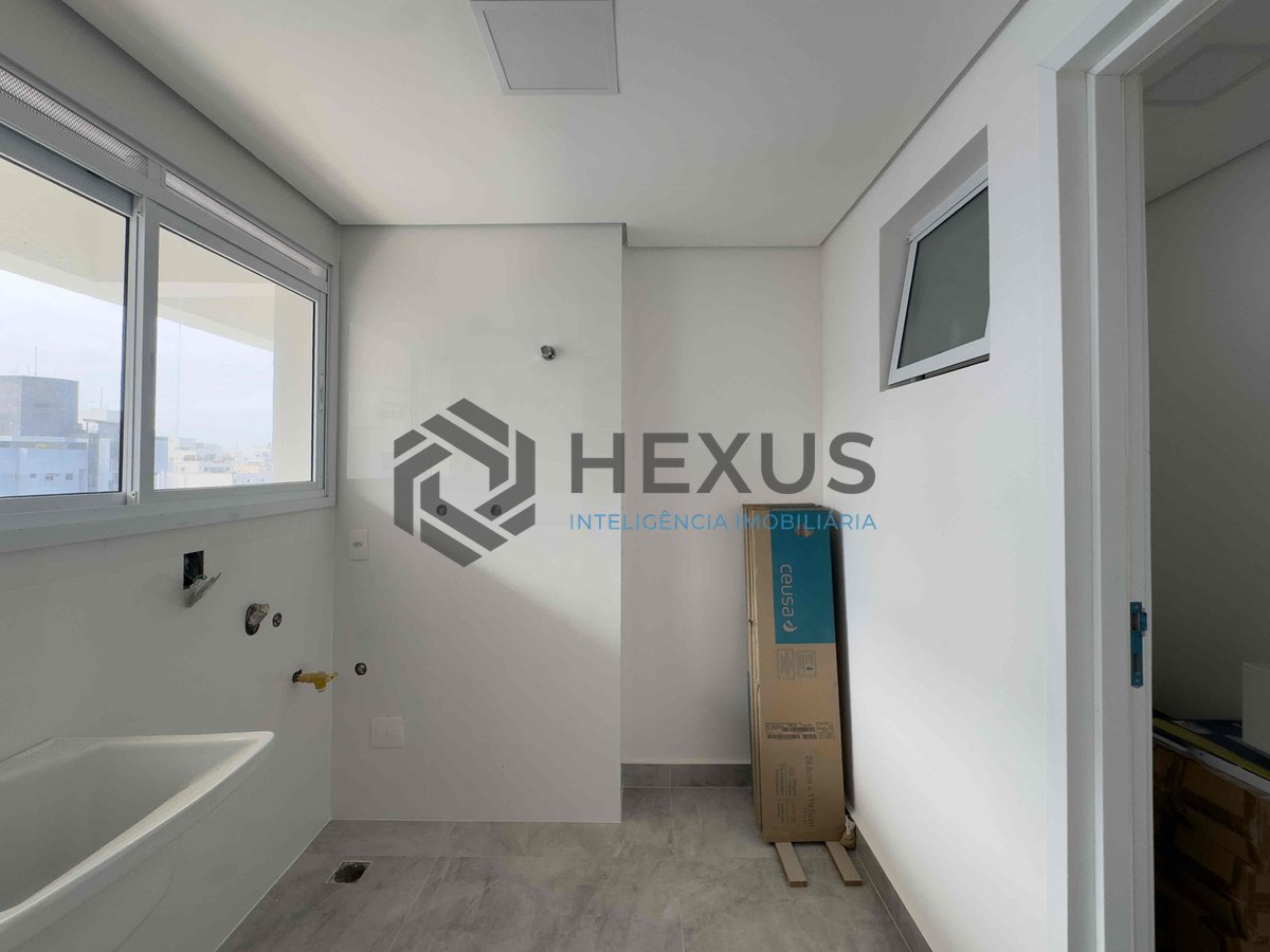 Foto 43 de Cobertura duplex com piscina e área gourmet na Praia das Pitangueiras, Guaruja