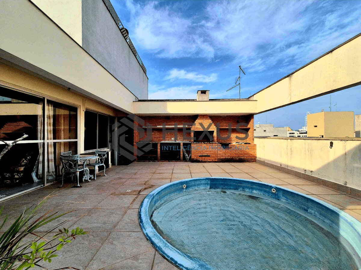 Foto 3 de Cobertura com piscina, churrasqueira, vista mar e lazer na Praia das Pitangueiras, Guaruja | Hexus