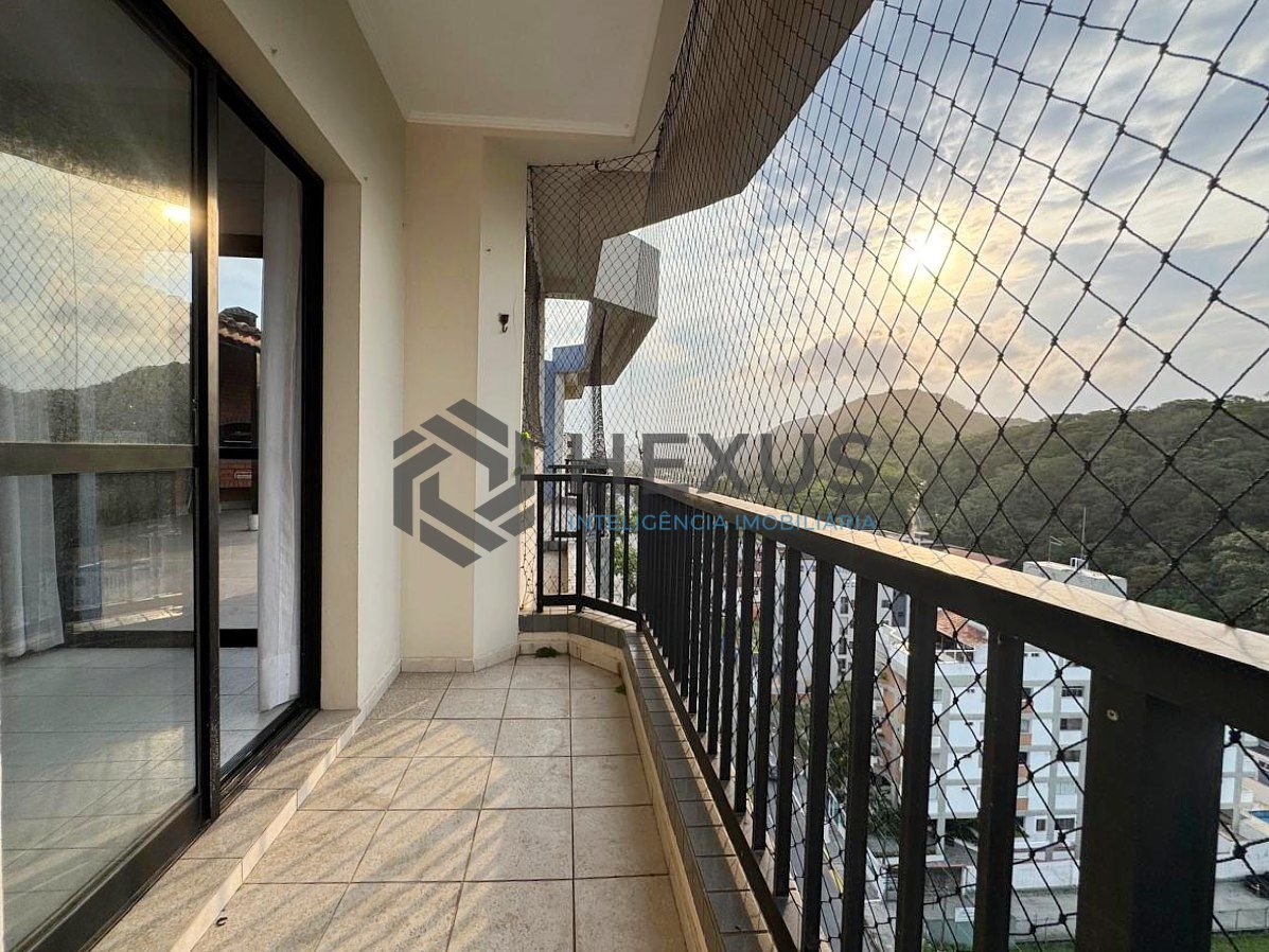 Foto 31 de Cobertura Penthouse com varanda e lazer na Praia do Tombo, Guaruja