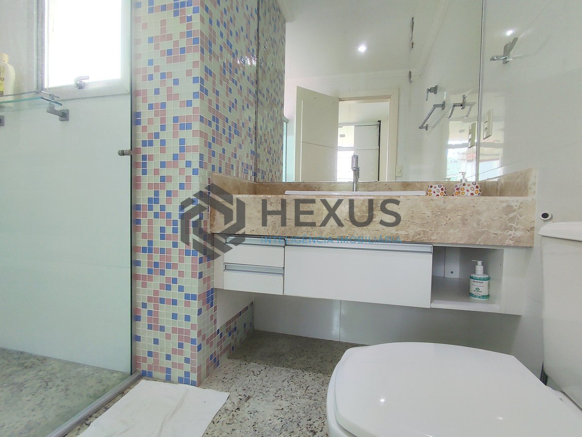 Foto 13 de Cobertura Penthouse reformada com varanda gourmet e despesas baixas na Praia das Asturias, Guaruja