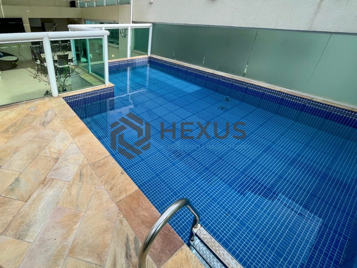 Foto 19 de Cobertura com piscina e churrasqueira a uma quadra da Praia das Pitangueiras, Guaruja
