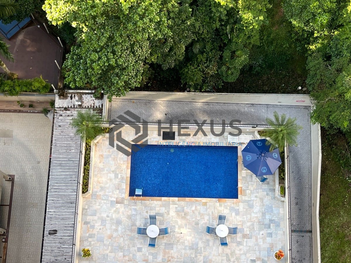 Foto 41 de Cobertura de alto luxo com piscina e churrasqueira na Praia das Pitangueiras, Guaruja