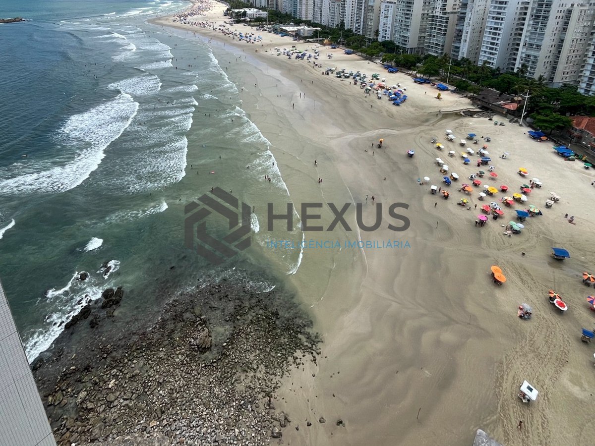 Foto 10 de Cobertura frente mar com varanda e área gourmet na Praia das Pitangueiras, Guaruja