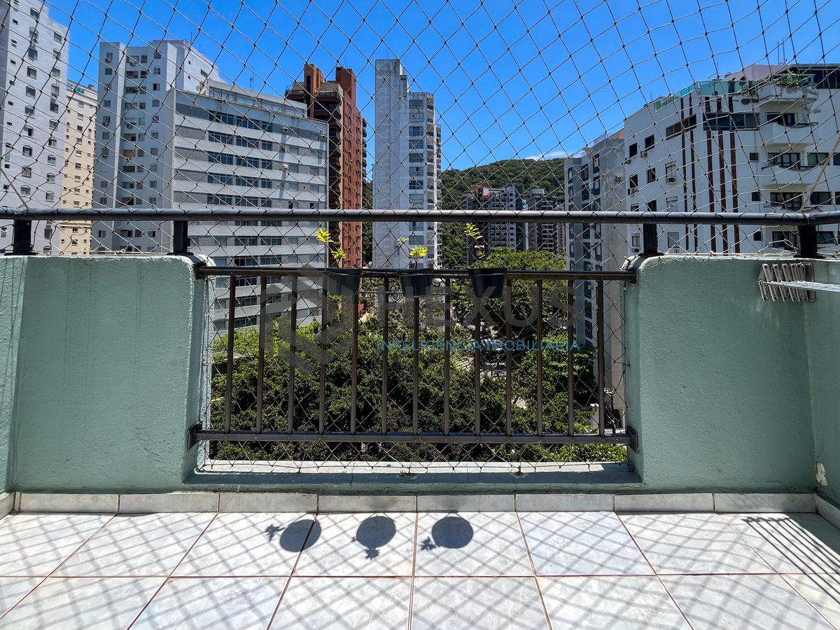 Foto 19 de Cobertura com piscina e vista mar na Praia das Pitangueiras, Guaruja