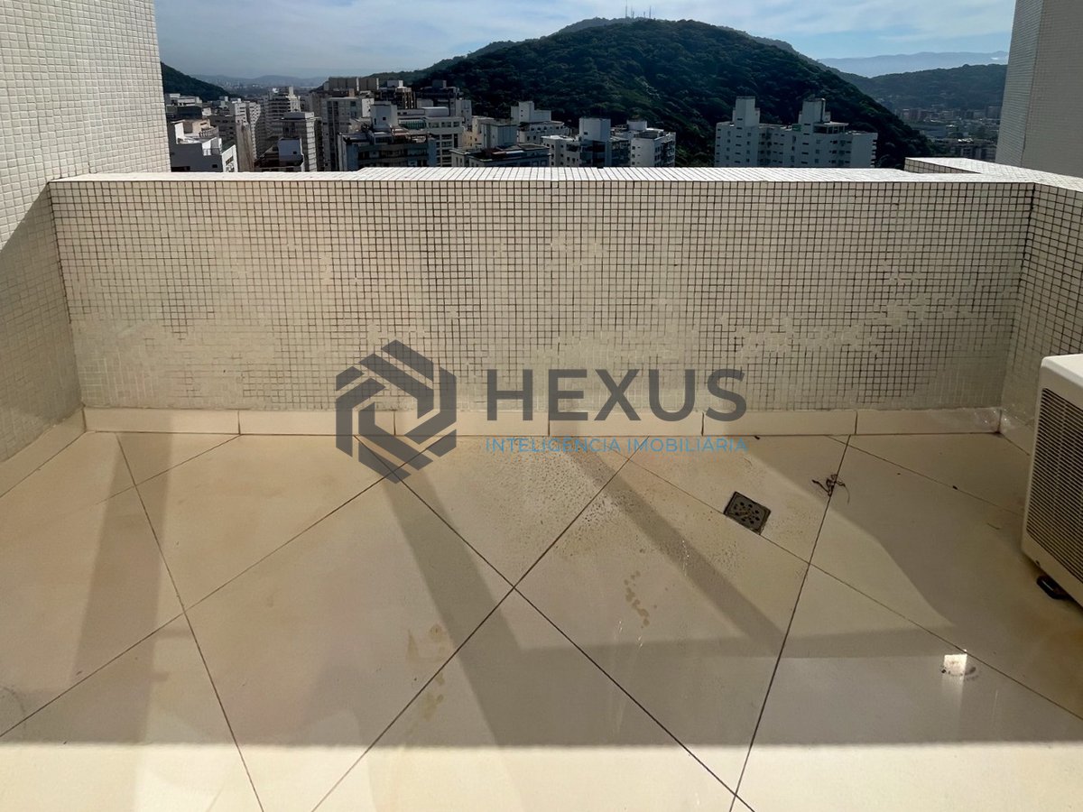 Foto 21 de Cobertura frente mar com piscina e área gourmet na Praia das Pitangueiras, Guaruja