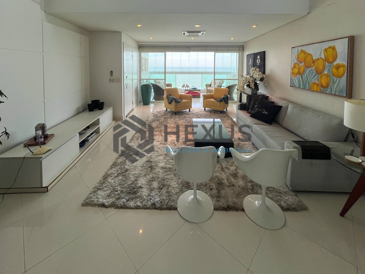 Foto 5 de Cobertura frente mar com piscina e área gourmet na Praia das Pitangueiras, Guaruja