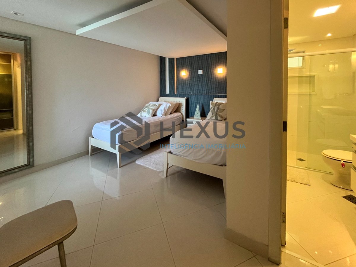 Foto 47 de Cobertura frente mar com piscina e área gourmet na Praia das Pitangueiras, Guaruja