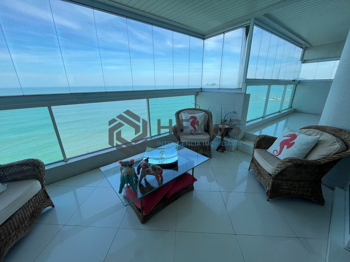 Foto 10 de Cobertura frente mar com piscina e área gourmet na Praia das Pitangueiras, Guaruja