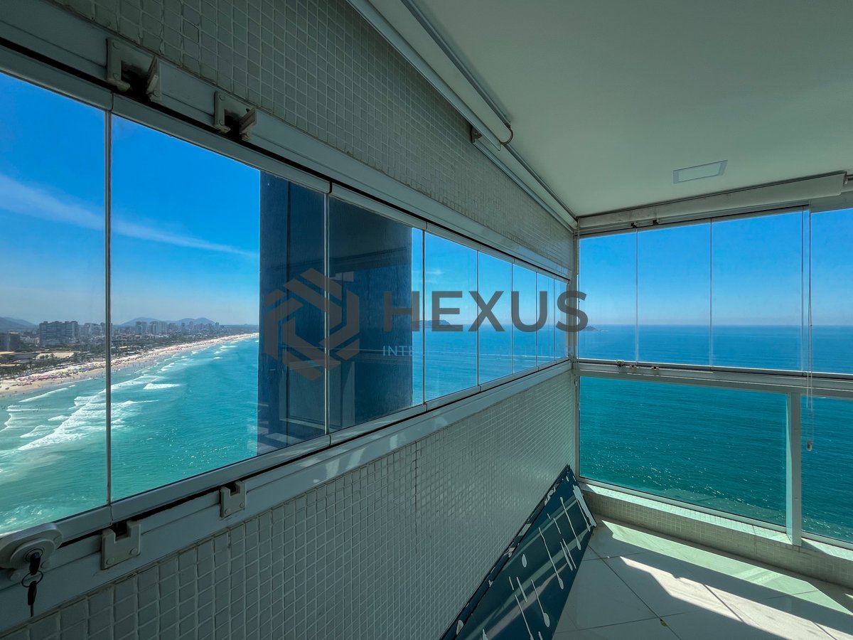Foto 25 de Cobertura de alto padrão frente mar com piscina e área gourmet na Praia das Pitangueiras, Guaruja