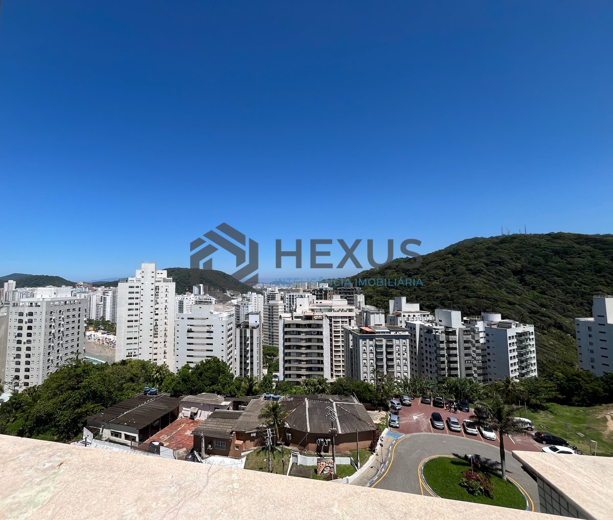 Foto 51 de Cobertura de alto padrão frente mar com piscina e área gourmet na Praia das Pitangueiras, Guaruja