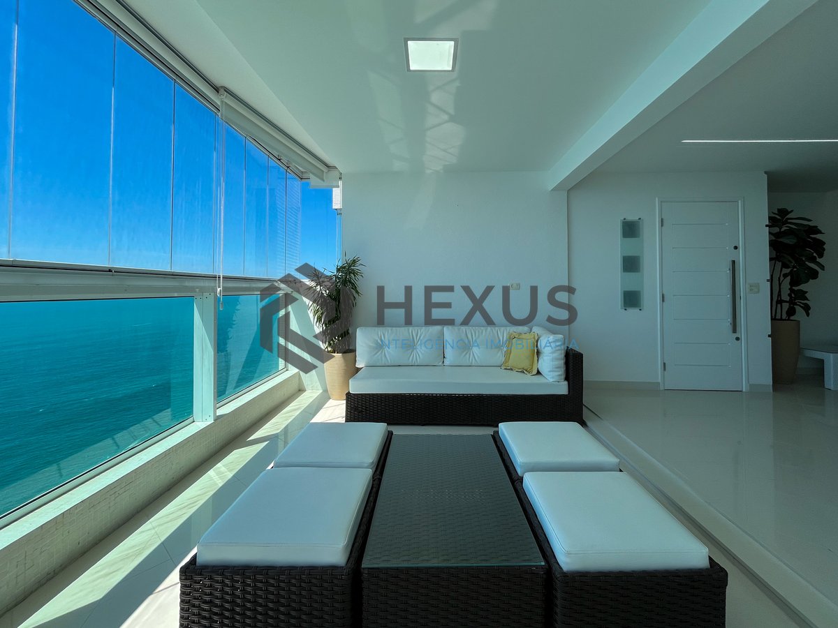 Foto 9 de Cobertura de alto padrão frente mar com piscina e área gourmet na Praia das Pitangueiras, Guaruja