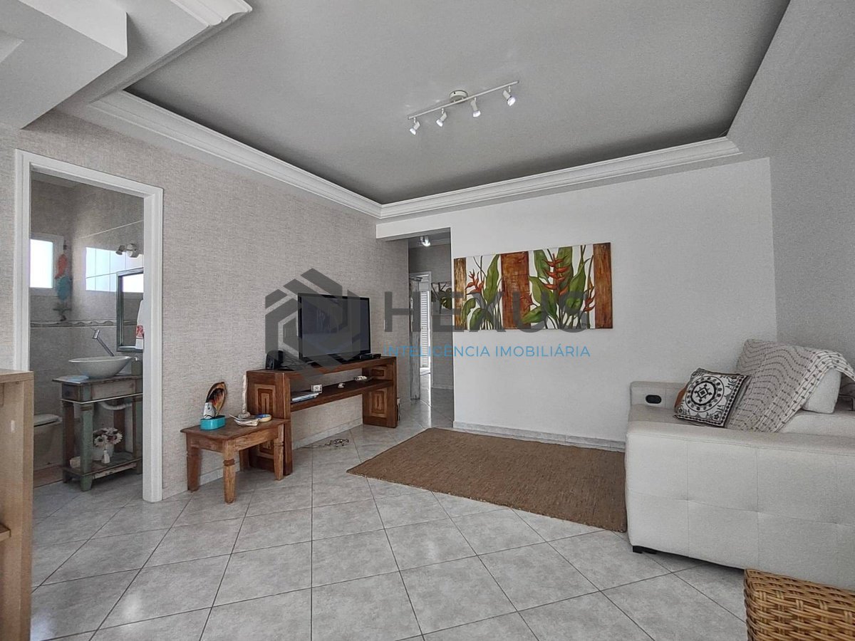 Foto 5 de Cobertura duplex com varanda e lazer na Praia da Enseada, Guaruja