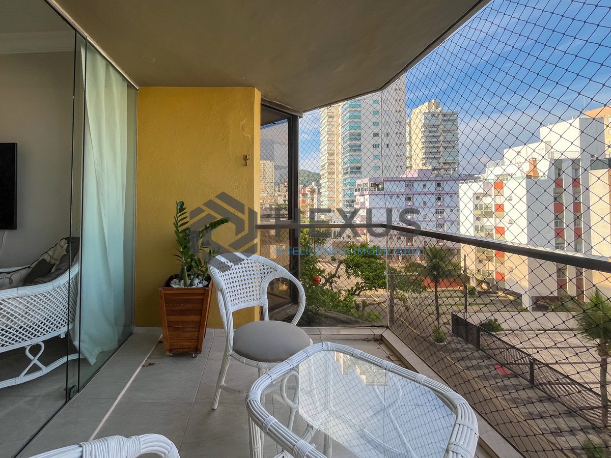 Foto 8 de Cobertura piscina e área gourmet com churrasqueira na região do Aquário na Praia da Enseada, Guaruja