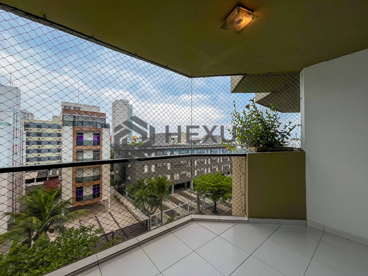 Foto 4 de Cobertura com piscina e área gourmet na região do Aquário na Praia da Enseada, Guaruja