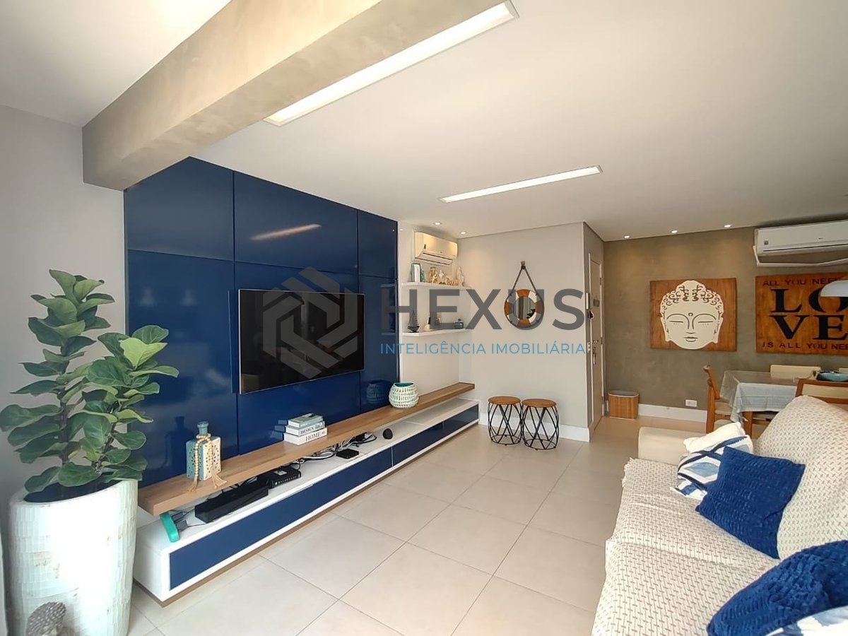 Foto 6 de Cobertura penthouse reformada com varanda gourmet e lazer na Praia da Enseada, Guaruja