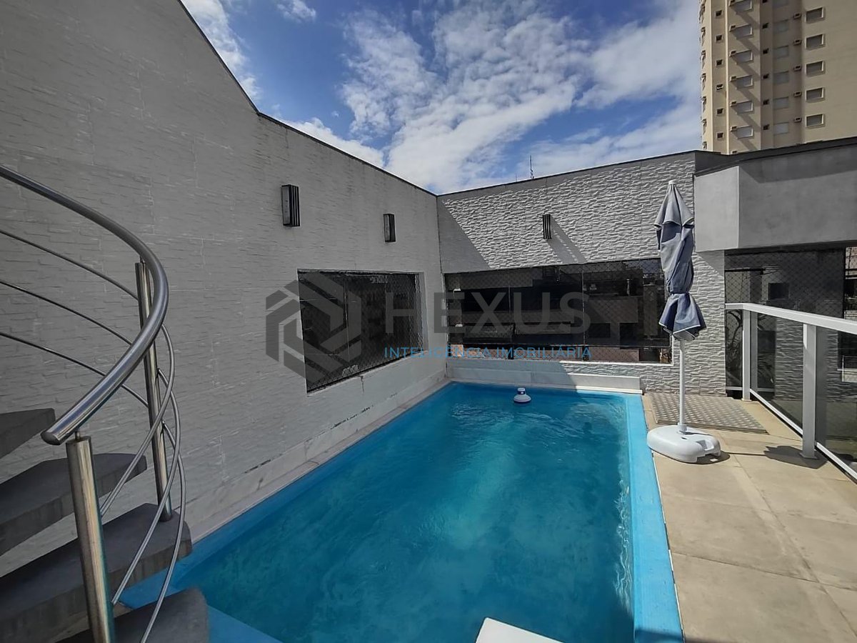 Foto 8 de Cobertura penthouse reformada com varanda gourmet e lazer na Praia da Enseada, Guaruja