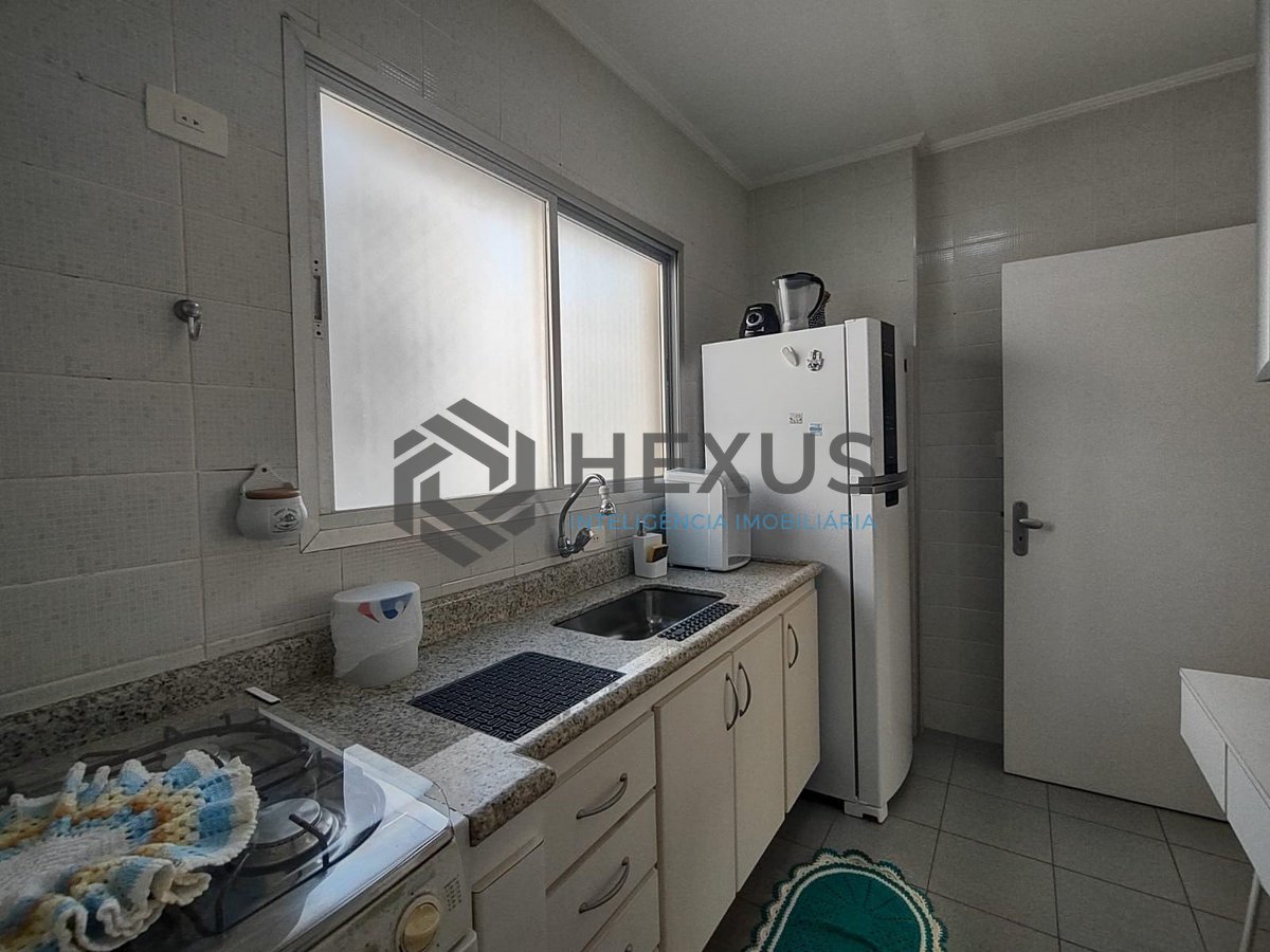 Foto 17 de Apartamento com varanda na Praia da Enseada, Guaruja