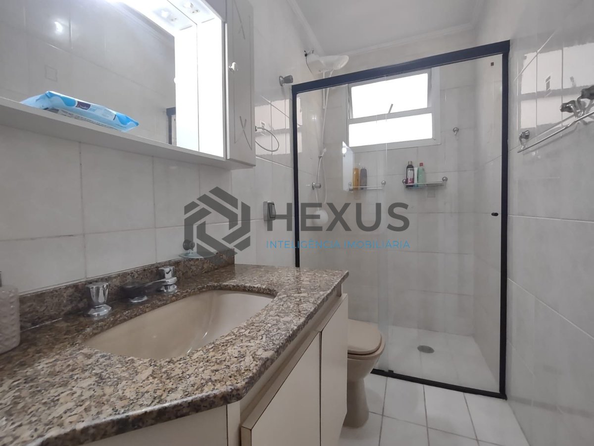 Foto 8 de Apartamento com varanda na Praia da Enseada, Guaruja