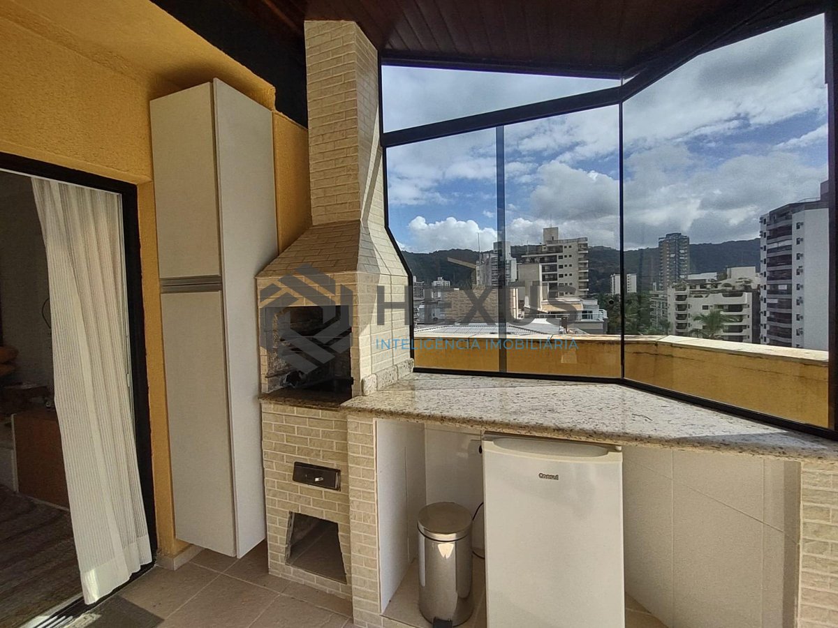 Foto 31 de Cobertura duplex reformada com varanda vista mar e lazer na Praia da Enseada, Guaruja