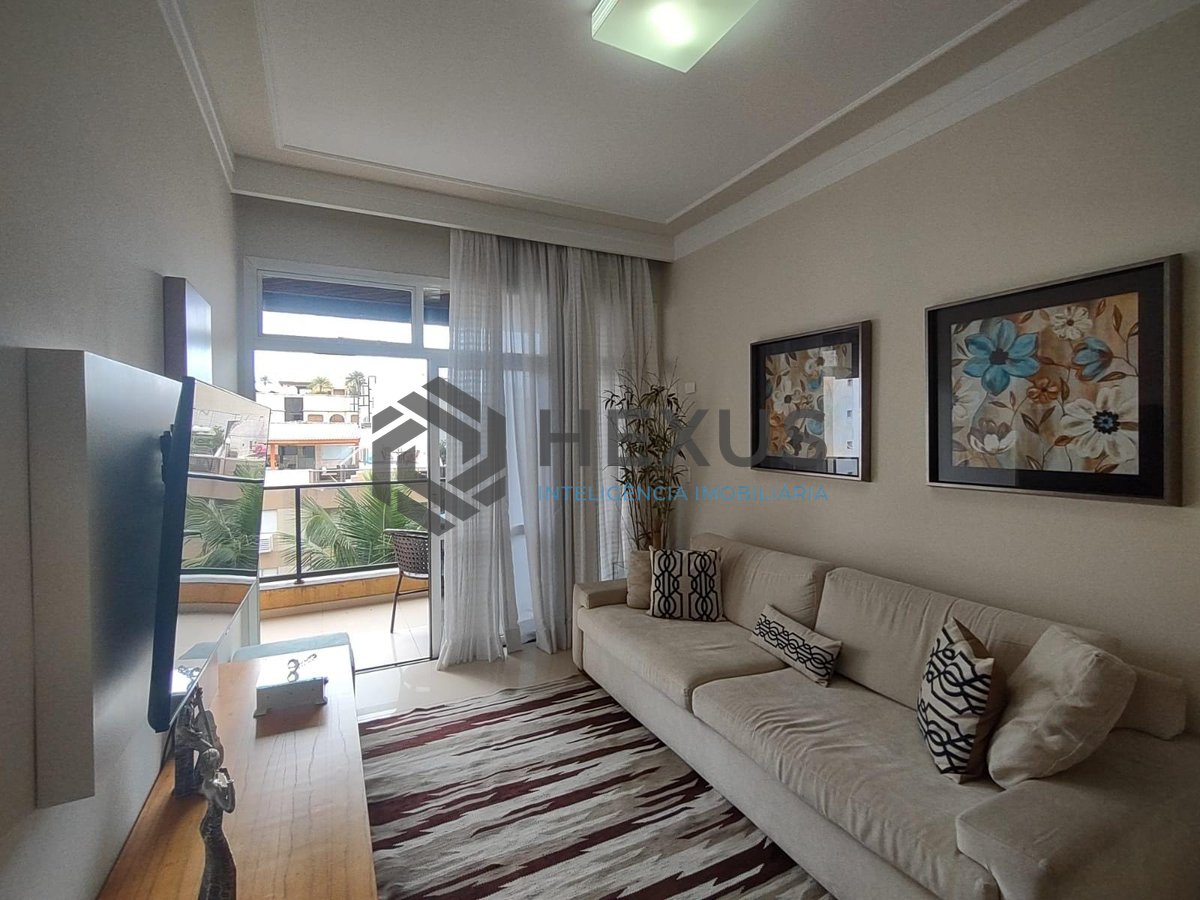 Foto 5 de Cobertura duplex reformada com varanda vista mar e lazer na Praia da Enseada, Guaruja