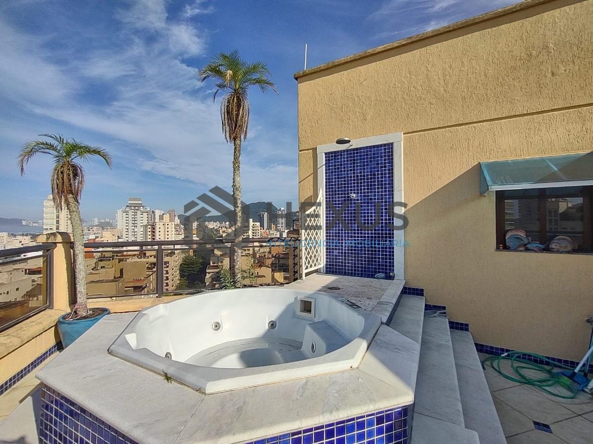 Foto 9 de Cobertura penthouse com varanda vista mar e lazer na região do Aquário na Praia da Enseada, Guaruja